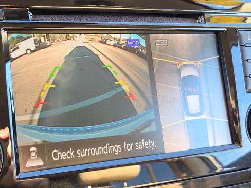 Used 2020 Nissan Rogue SV w/ Premium Package image 24