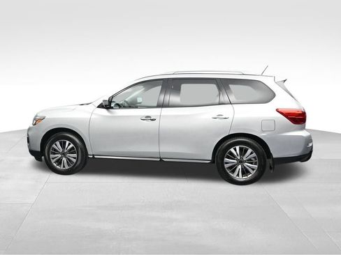 Used 2017 Nissan Pathfinder SL w/ SL Premium Package AWD/4WD image 2