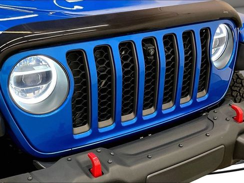 Used 2020 Jeep Gladiator Rubicon w/ Dual Top Group AWD/4WD image 32