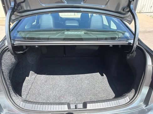 Used 2025 Volkswagen Jetta SE FWD image 11