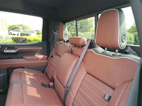 Certified 2025 GMC Sierra 1500 Denali Ultimate AWD/4WD image 14