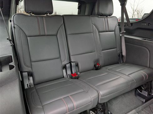 Used 2025 Chevrolet Suburban RST w/ RST Capability Package image 13