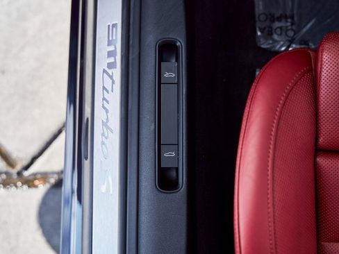 Used 2021 Porsche 911 Turbo S image 34