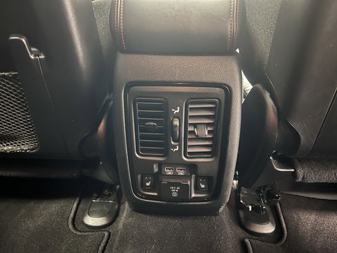 Used 2025 Dodge Durango R/T image 23