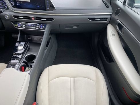 Certified 2023 Hyundai Sonata SEL w/ Cargo Package FWD image 16