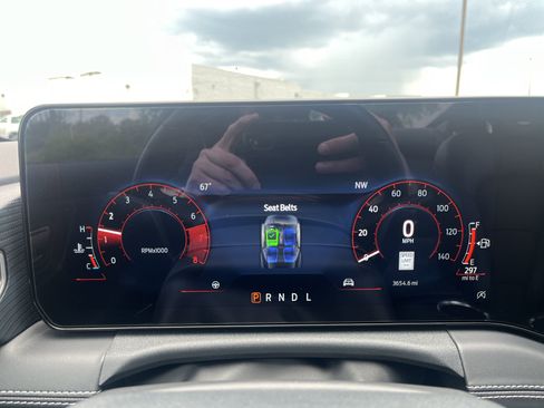 Used 2025 Ford Mustang Premium image 21