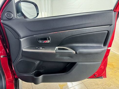 Used 2018 Mitsubishi Outlander Sport SE AWD/4WD image 17
