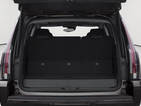 Used 2017 Cadillac Escalade Premium Luxury AWD/4WD image 6