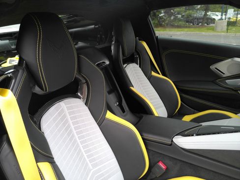 Certified 2022 Chevrolet Corvette Stingray Premium Cpe RWD image 24