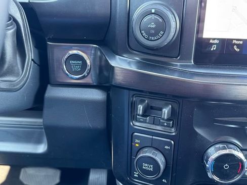 New 2026 Ford F250 Lariat w/ Black Appearance Package image 27