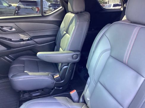 Used 2023 Chevrolet Traverse RS image 13