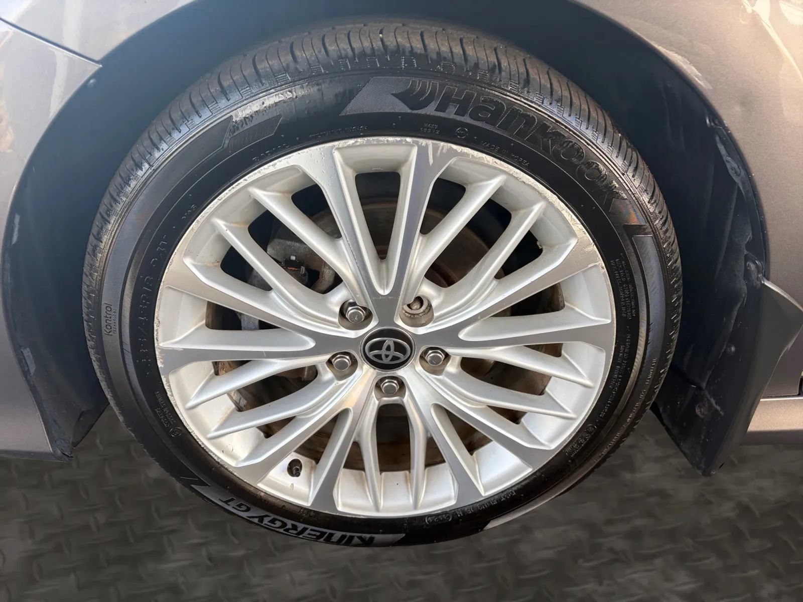 Used 2020 Toyota Camry XLE AWD/4WD image 34