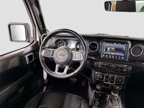 Used 2023 Jeep Wrangler Unlimited Sahara w/ Cold Weather Group image 15