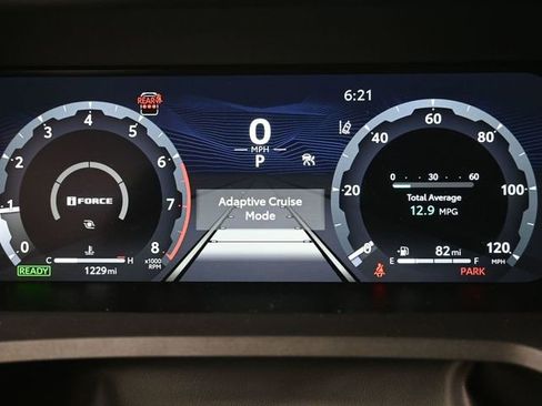 Used 2025 Toyota 4Runner TRD Off-Road image 39