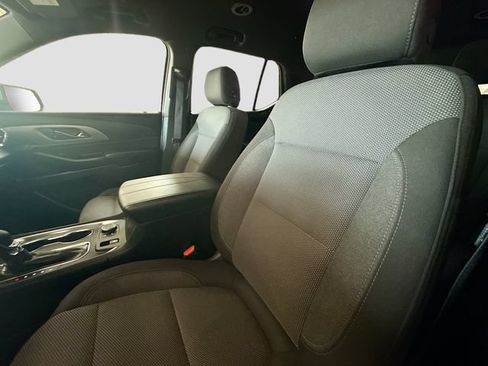 Used 2023 Chevrolet Traverse LT FWD image 21