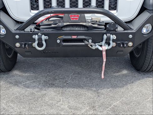 Used 2022 Jeep Gladiator Overland w/ Popular Equipment Package AWD/4WD image 10