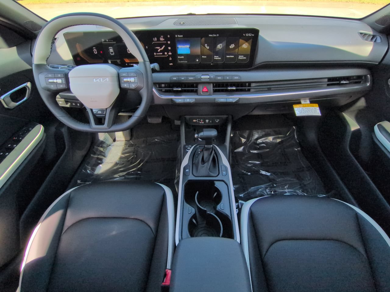 New 2027 Kia K4 GT-Line FWD image 3