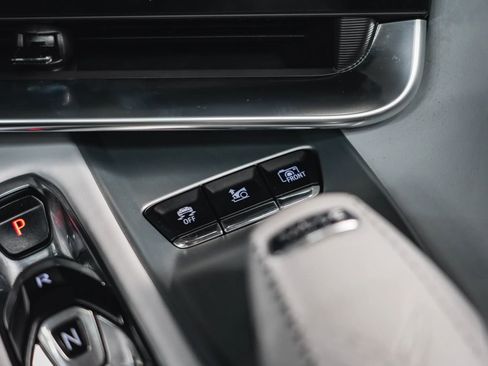 Used 2021 Chevrolet Corvette Stingray Coupe 2D w/ Z51 Performance Package image 73