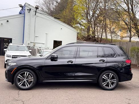 Used 2021 BMW X7 xDrive40i w/ M Sport Package AWD/4WD image 3