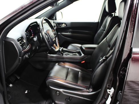 Used 2025 Dodge Durango GT AWD/4WD image 3