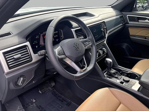 Used 2023 Volkswagen Atlas Cross Sport SEL AWD/4WD image 18
