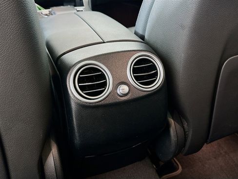 Used 2022 Mercedes-Benz GLC 300 image 26