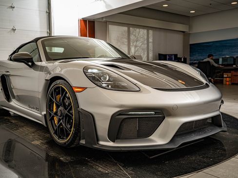 Certified 2025 Porsche 718 Boxster Spyder RS image 20