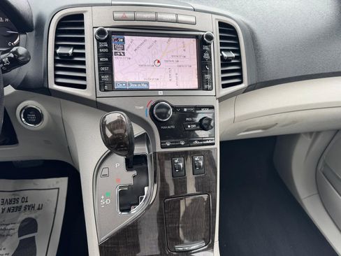 Used 2013 Toyota Venza Limited w/ Tow Prep Pkg AWD/4WD image 18
