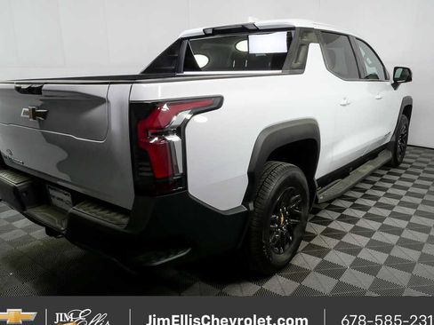 New 2025 Chevrolet Silverado EV LT AWD/4WD image 3