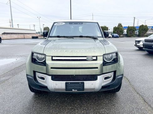 Used 2021 Land Rover Defender 90 First Edition image 4