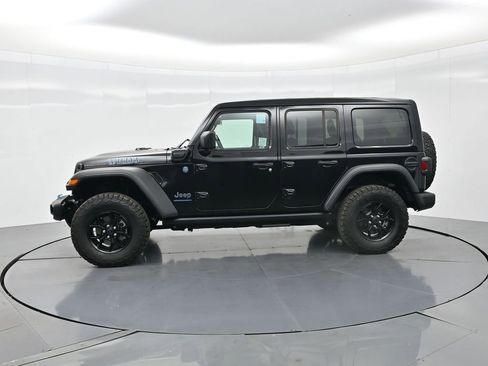 Used 2024 Jeep Wrangler Unlimited image 10