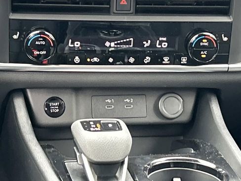 New 2026 Nissan Rogue SV AWD/4WD image 28