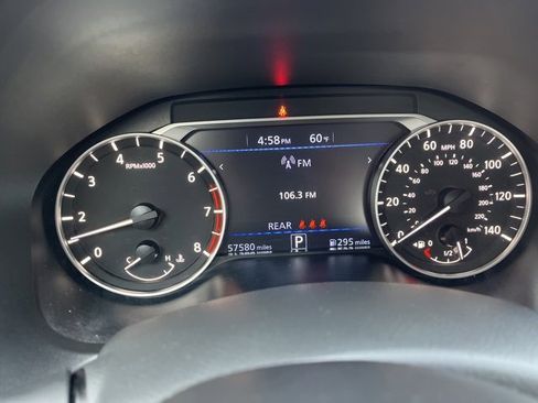 Used 2024 Nissan Altima 2.5 SV image 20