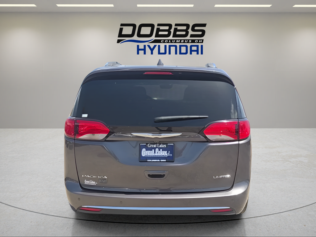 Used 2020 Chrysler Pacifica Limited FWD image 4