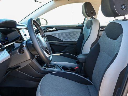 Used 2024 Volkswagen Taos S image 18