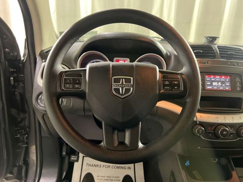 Used 2019 Dodge Journey SE w/ Blacktop Package image 20