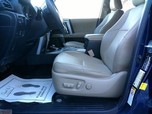 Used 2019 Toyota 4Runner SR5 Premium image 23