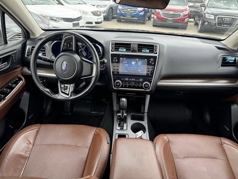 Used 2019 Subaru Outback 2.5i Touring w/ Popular Package #3A AWD/4WD image 20