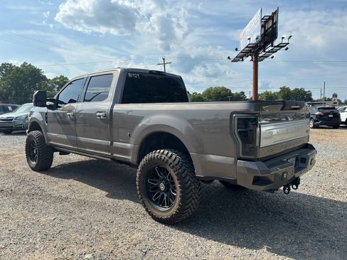 Used 2019 Ford F250 Limited w/ FX4 Off-Road Package AWD/4WD image 3