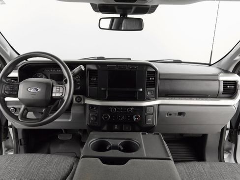 Used 2023 Ford F250 XLT w/ FX4 Off-Road Package image 21