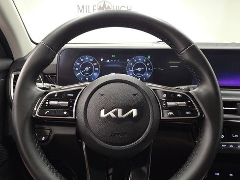 Used 2024 Kia Seltos S AWD/4WD image 30