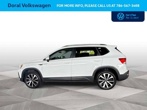 Used 2024 Volkswagen Taos SE FWD image 5