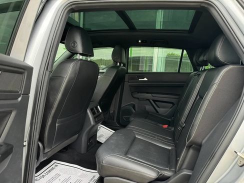 Used 2020 Volkswagen Atlas Cross Sport SE w/ Panoramic Sunroof Package AWD/4WD image 12