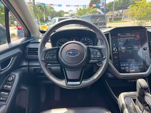 Used 2024 Subaru Crosstrek 2.5i Limited AWD/4WD image 24