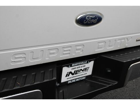 Used 2013 Ford F350 XLT w/ FX4 4X4 Off-Road Pkg image 32