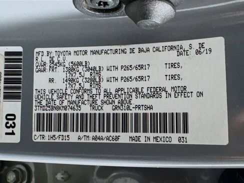 Used 2019 Toyota Tacoma TRD Sport w/ Exterior Package image 38