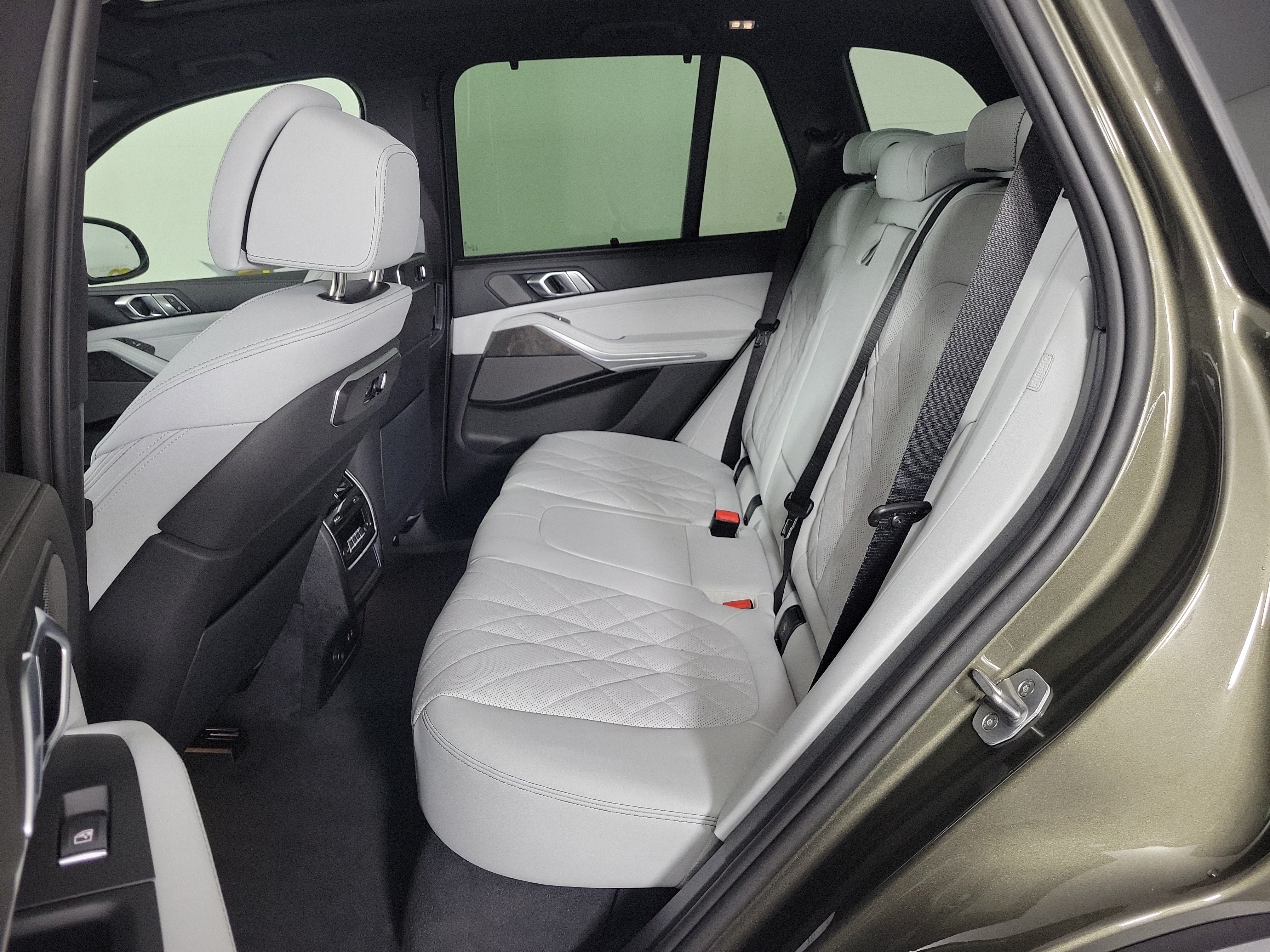 Certified 2026 BMW X5 xDrive40i AWD/4WD image 10