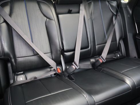 Certified 2024 Cadillac Lyriq Luxury image 24