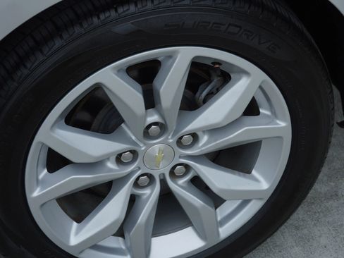 Used 2016 Chevrolet Impala LT image 36