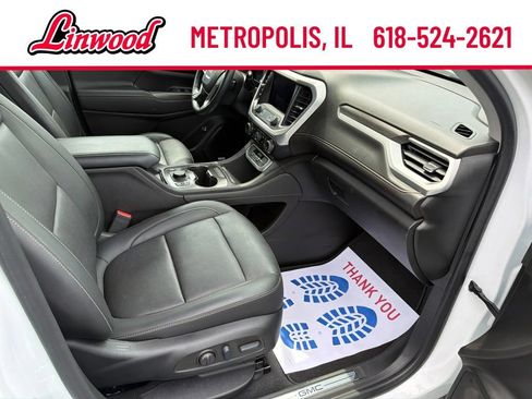 Used 2023 GMC Acadia SLT w/ Preferred Package FWD image 6